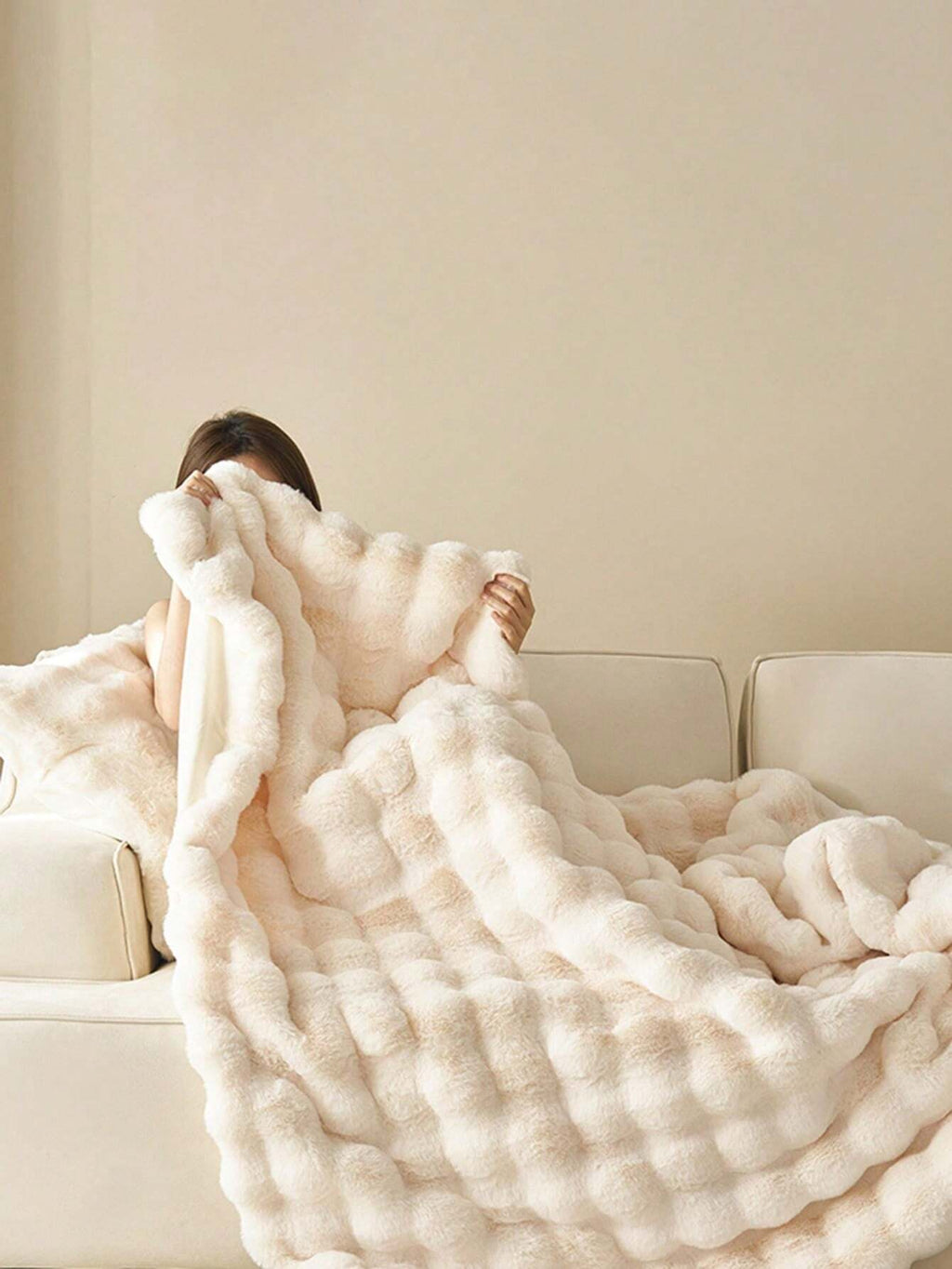 1Pc Double-Sided Plush Blanket, Soft Warm Faux Fur Luxury Style Throw for Multi-Purpose Use in Living Room, Bedroom and Sofa